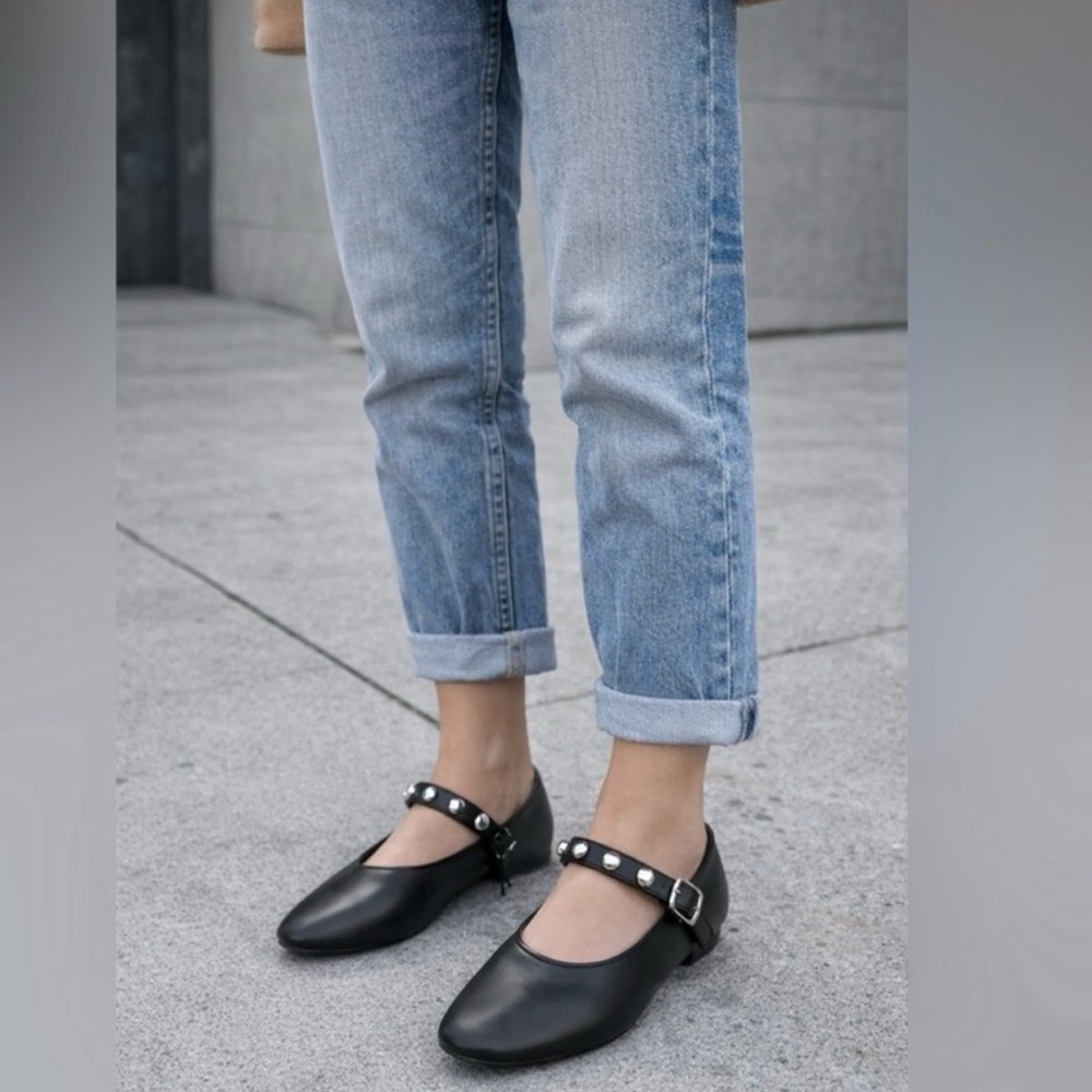 🆕CL by Laundry Ballet Silver Studded Strap Flats